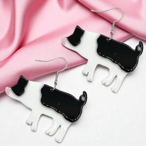 Oink-tastic Pig Dangle Earrings – Adorable Farmyard Charm for Every Occasion!